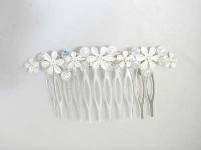 pearl-daisy-comb-WF11813