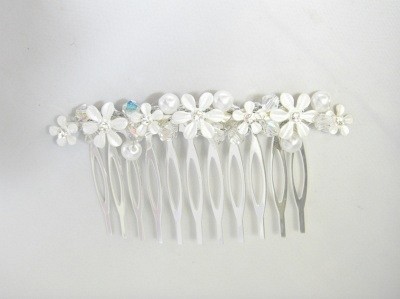 pearl-daisy-comb-WF11813